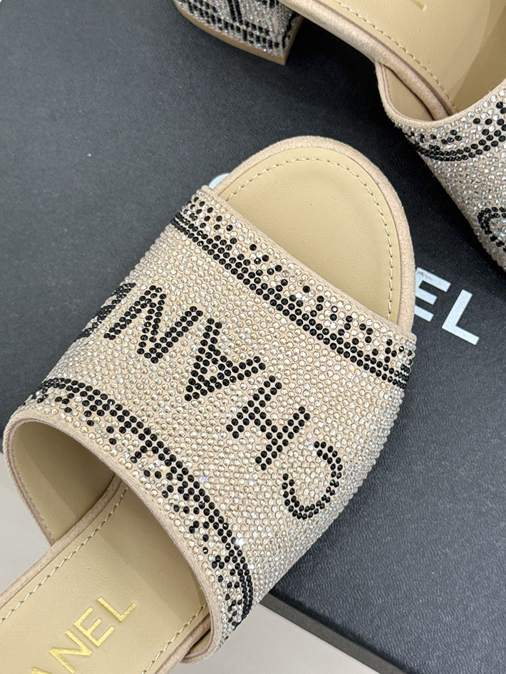 最高級シャネルスーパーコピー CHANEL ココマーク ミュール サンダル ストラス 2026年春夏 新作 ベージュ 2630990 シャネル サンダル レディース - 画像 (4)