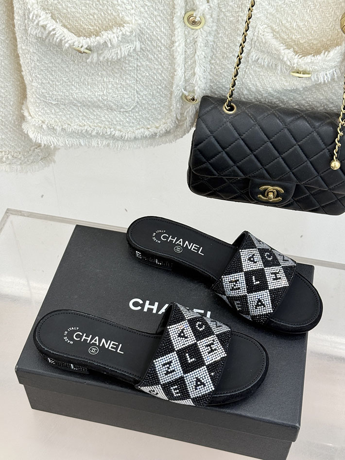 最高級シャネルスーパーコピー CHANEL ココマーク ミュール サンダル ストラス 2026年春夏 新作 ブラック 2630994 シャネル 靴 セール - 画像 (8)
