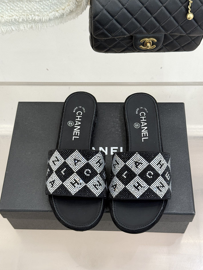 最高級シャネルスーパーコピー CHANEL ココマーク ミュール サンダル ストラス 2026年春夏 新作 ブラック 2630994 シャネル 靴 セール - 画像 (7)