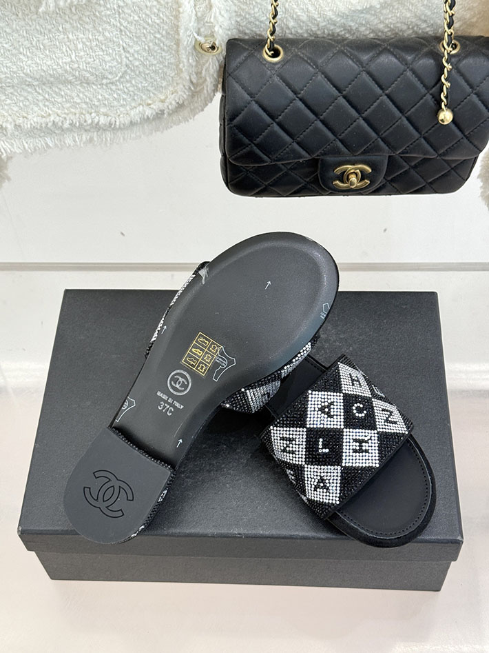 最高級シャネルスーパーコピー CHANEL ココマーク ミュール サンダル ストラス 2026年春夏 新作 ブラック 2630994 シャネル 靴 セール - 画像 (2)