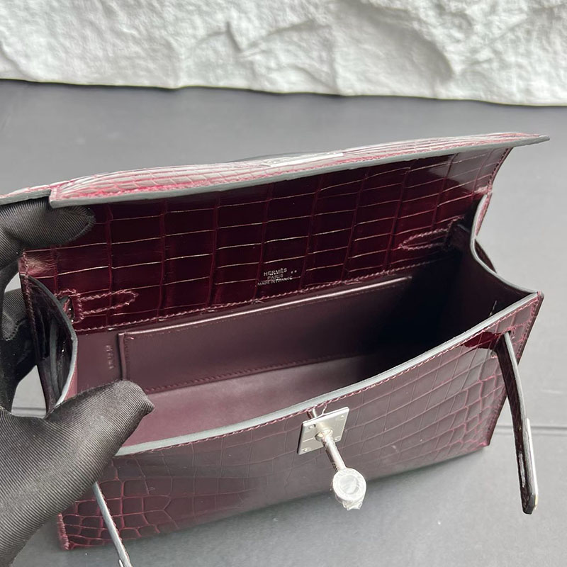 エルメス ポシェットケリーの通販 HERMES ポシェットケリー ボルドー クロコダイル シルバー金具 H061129CK57 エルメス クロコダイル バッグ - 画像 (3)