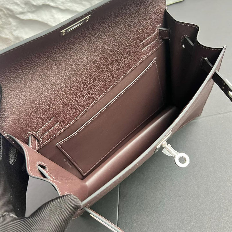 エルメス ケリーダンスの通販 HERMES ケリーダンス2 ルージュセリエ エバーカラー シルバー金具 H076241CK0G エルメス リュック 公式 - 画像 (5)
