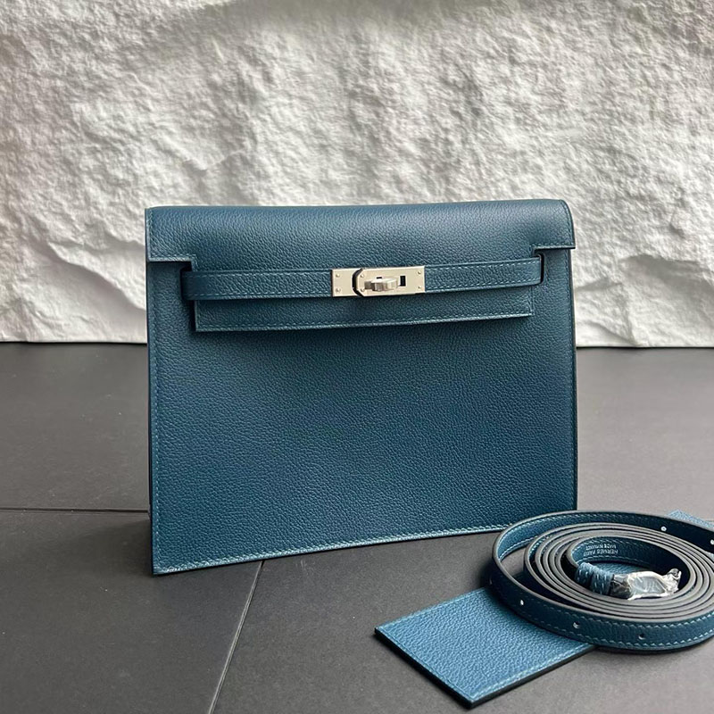 エルメス ケリーダンスの通販 HERMES ケリーダンス2 ディープブルー エバーカラー シルバー金具 H076241CKS4 ケリーダンス リュック - 画像 (2)