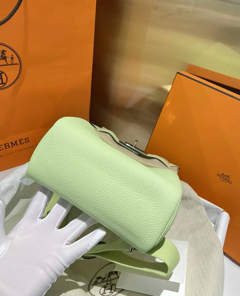エルメス アッカド PMの通販 HERMES Hac a Dos PM ジョーヌブルジョン トゴ シルバー金具 H083589CKR9 エルメス アッカド PM 定価 - 画像 (2)