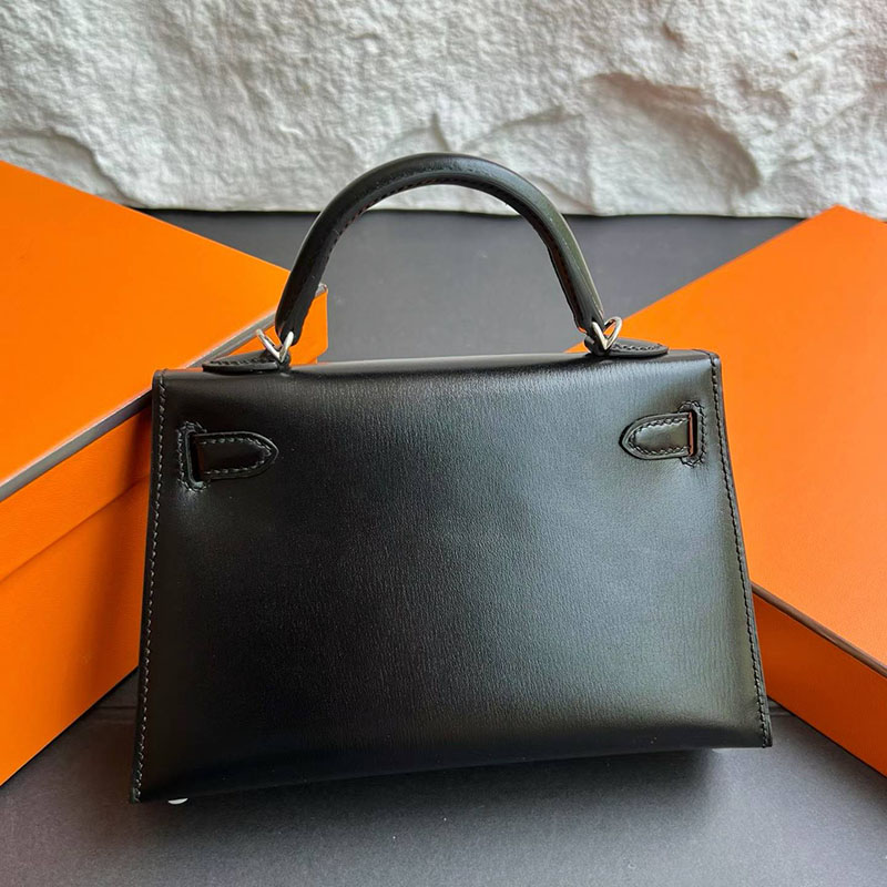 エルメス ケリーミニ2の通販 HERMES ケリーミニ2 外縫い ブラック ボックスカーフ シルバー金具 H071948CK89 ミニケリー 2 黒 - 画像 (7)