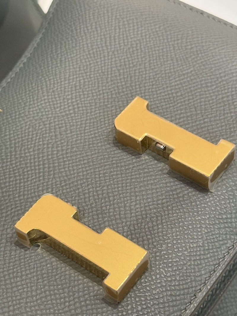エルメス コンスタンスの通販 HERMES コンスタンス3 ミニ ヴェールフォンセ ヴォーエプソン ゴールド金具 H056341CC67 エルメス コンスタンス ミニ 定価 - 画像 (7)