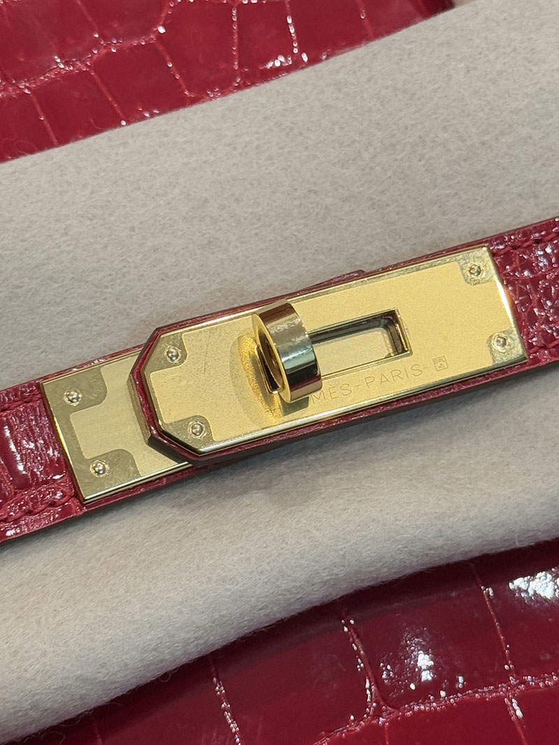 エルメス バーキン 25の通販 HERMES バーキン25 ブレイズ クロコダイル ニロティカス ゴールド金具 H043954CC95 バーキン25 クロコ 定価 - 画像 (17)