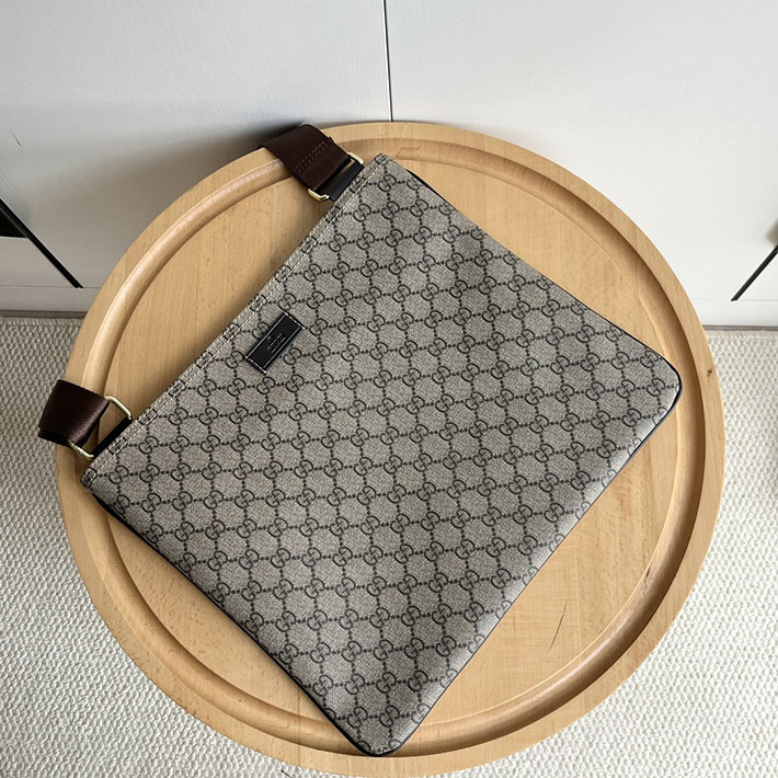 グッチ直営アウトレット店 GUCCI GGインプリメ クロスボディ ショルダーバッグ 斜め掛け マチなし PVC ベージュ&ブラウン 2632158 グッチ ビジネスバッグ アウトレット - 画像 (7)