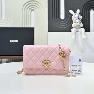 シャネル チェーンウォレット ピンク