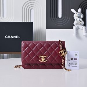 シャネル チェーンウォレット 定価