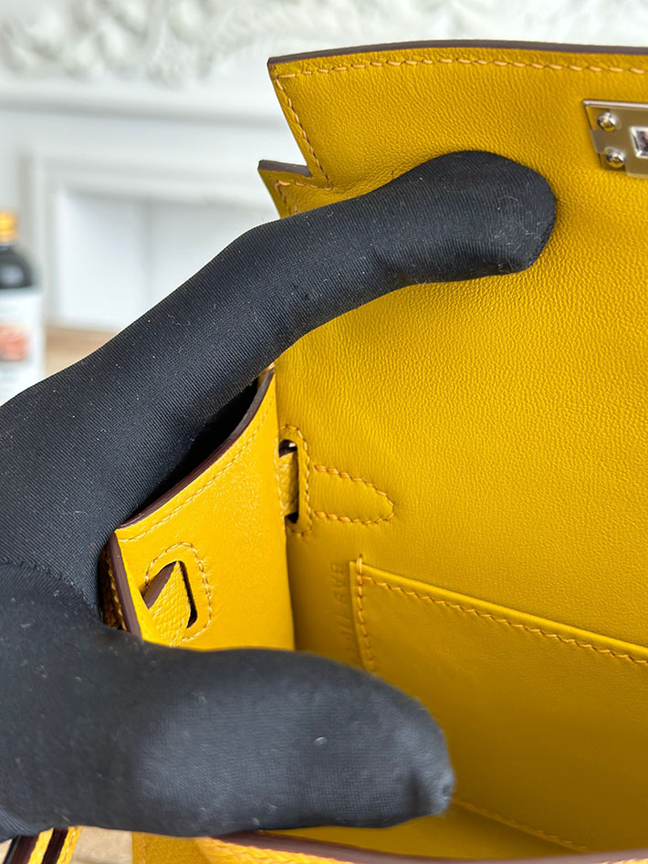 エルメス ミニケリーの定価 HERMES ケリーミニ2 ジョーヌアンブル ヴォーエプソン シルバー金具 H073663CK9D エルメスバッグ 種類 - 画像 (2)