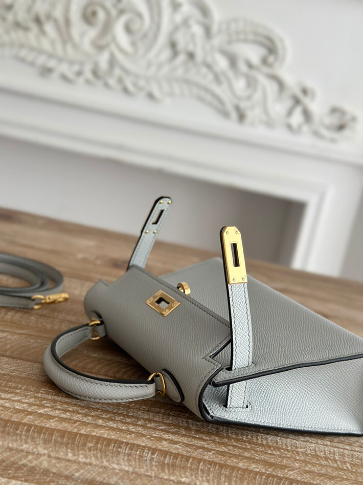 エルメス ミニケリーの定価 HERMES ケリーミニ2 ブルーペール ヴォーエプソン ゴールド金具 H073663CC08 レディース エルメス 斜 めがけ 新作 - 画像 (4)