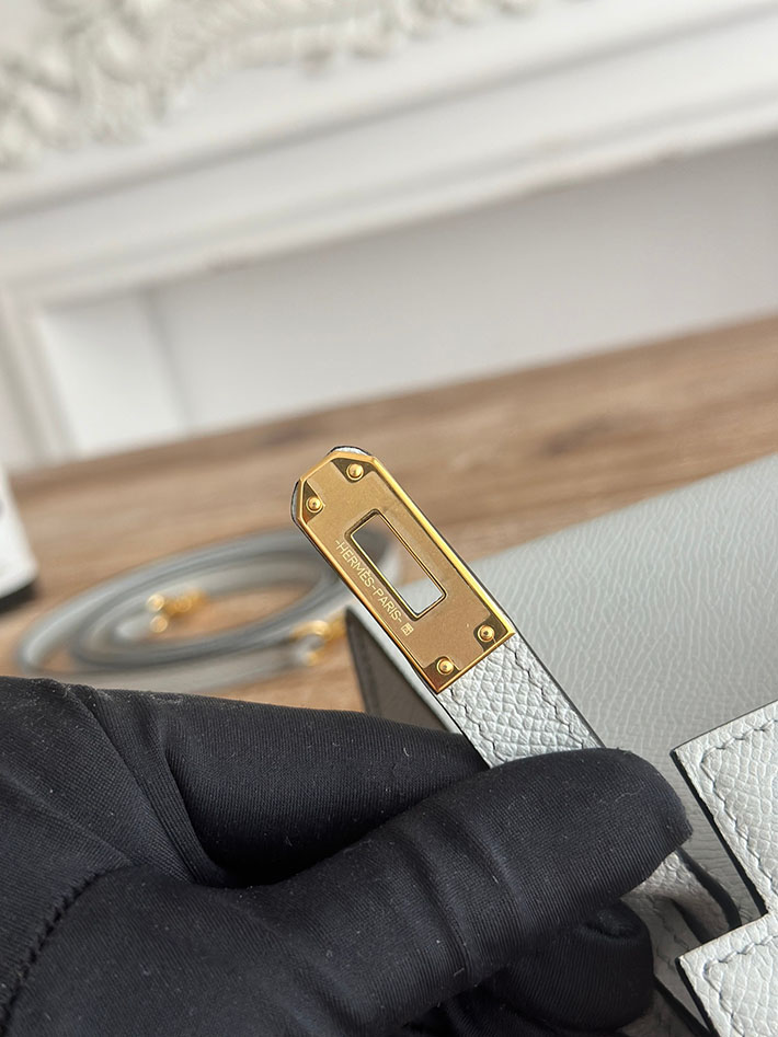 エルメス ミニケリーの定価 HERMES ケリーミニ2 ブルーペール ヴォーエプソン ゴールド金具 H073663CC08 レディース エルメス 斜 めがけ 新作 - 画像 (3)