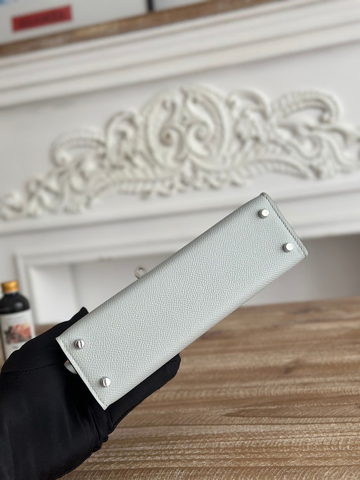 エルメス ミニケリーの定価 HERMES ケリーミニ2 ブルーペール ヴォーエプソン シルバー金具 H073663CK08 エルメス 斜 めがけ ミニ - 画像 (7)