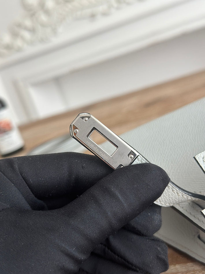 エルメス ミニケリーの定価 HERMES ケリーミニ2 ブルーペール ヴォーエプソン シルバー金具 H073663CK08 エルメス 斜 めがけ ミニ - 画像 (3)
