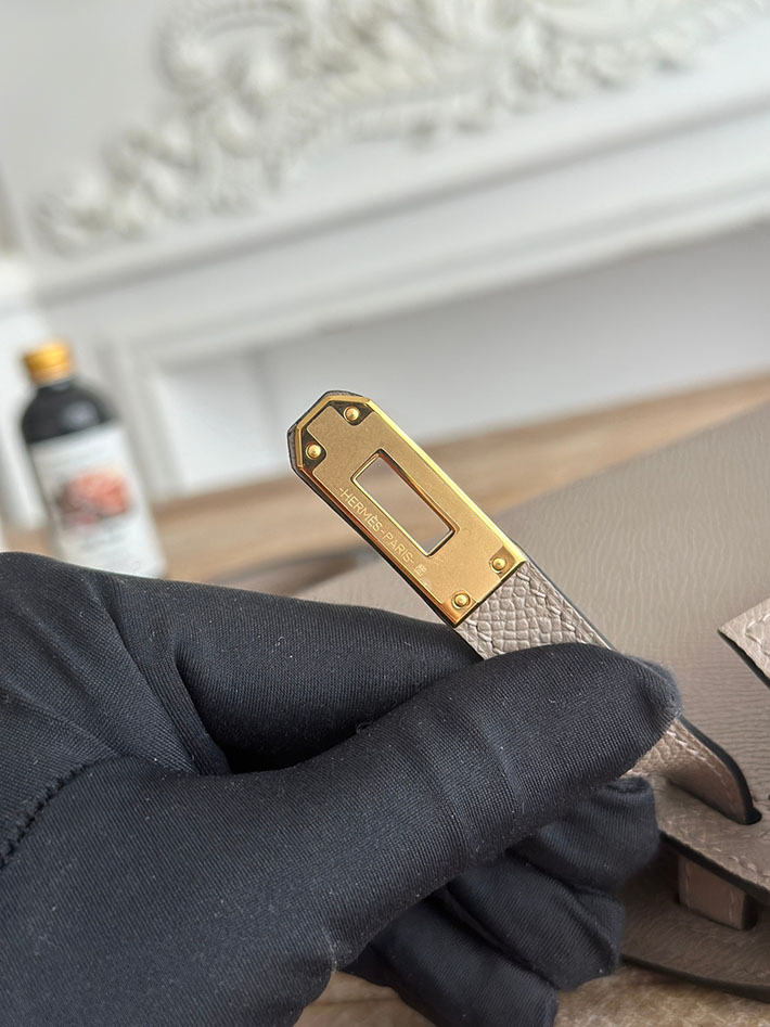 エルメス ミニケリーの定価 HERMES ケリーミニ2 グリアスファルト ヴォーエプソン ゴールド金具 H073663CCM8 エルメス 斜 めがけ 新作 - 画像 (4)