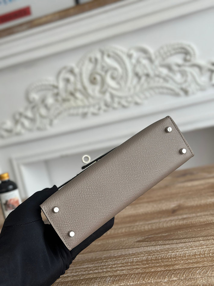 エルメス ミニケリーの定価 HERMES ケリーミニ2 グリアスファルト ヴォーエプソン シルバー金具 H073663CKM8 エルメス ミニ バッグ 種類 - 画像 (7)