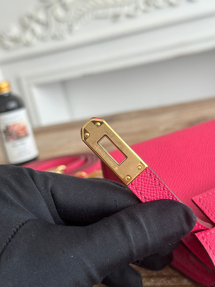 エルメス ミニバッグの定価 HERMES ケリーミニ2 ローズエクストレーム ヴォーエプソン ゴールド金具 H073663CCI6 エルメス ショルダーバッグ 新作 - 画像 (4)
