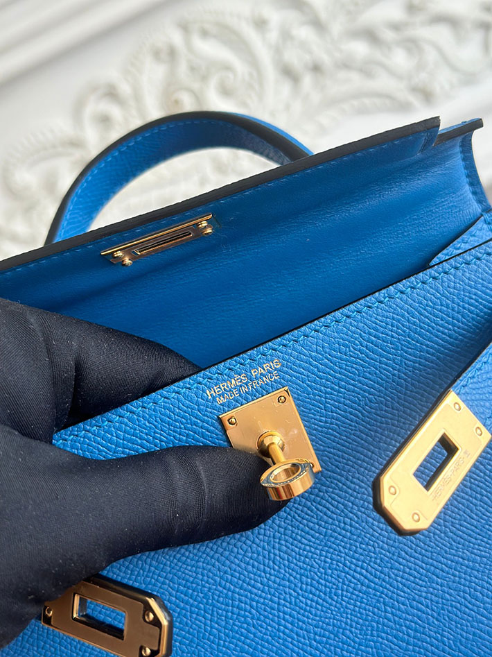エルメス ミニバッグの定価 HERMES ケリーミニ2 ブルーイドラ ヴォーエプソン ゴールド金具 H073663CCT7 エルメス ショルダーバッグ 種類 - 画像 (4)
