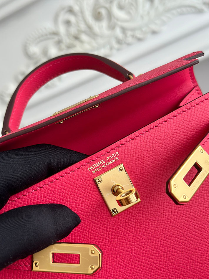 エルメス ミニバッグの定価 HERMES ケリーミニ2 フューシャピンク ヴォーエプソン ゴールド金具 H073663CC5J エルメス ショルダーバッグ 値段 - 画像 (4)