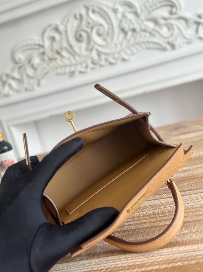 エルメス ミニバッグの定価 HERMES ケリーミニ2 セサミ ヴォーエプソン ゴールド金具 H073663CC2S エルメス バッグ ショルダー - 画像 (2)