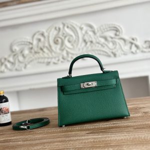 エルメス バッグ 定価