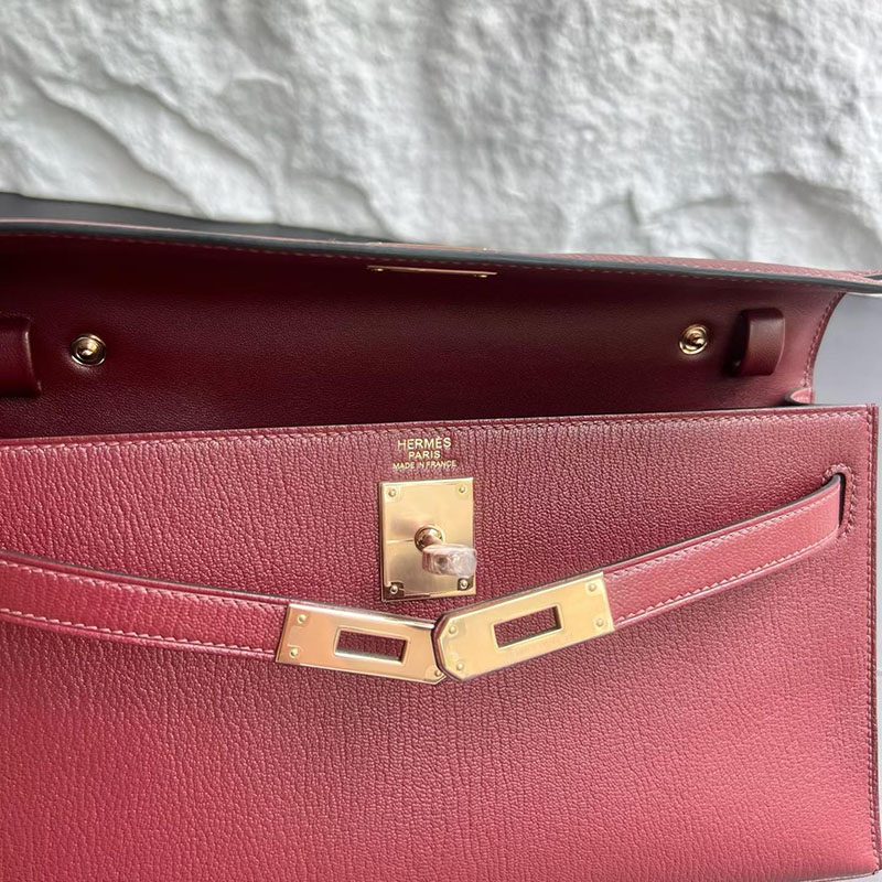 エルメス ケリーエランの通販 HERMES ケリーエラン ルージュアッシュ シェブルミゾル ゴールド金具 H085885CC55 ケリーエラン 定価 - 画像 (3)