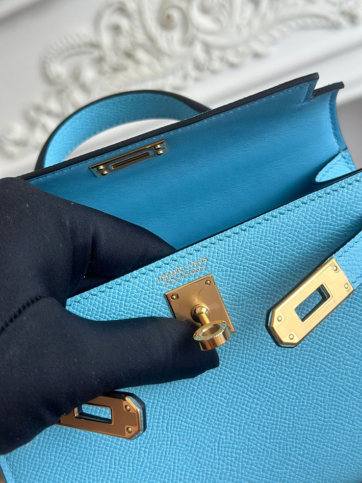 エルメス ケリーバッグの定価 HERMES ケリーミニ2 セレステ ヴォーエプソン ゴールド金具 H073663CC7N エルメス ミニ バッグ 種類 - 画像 (4)