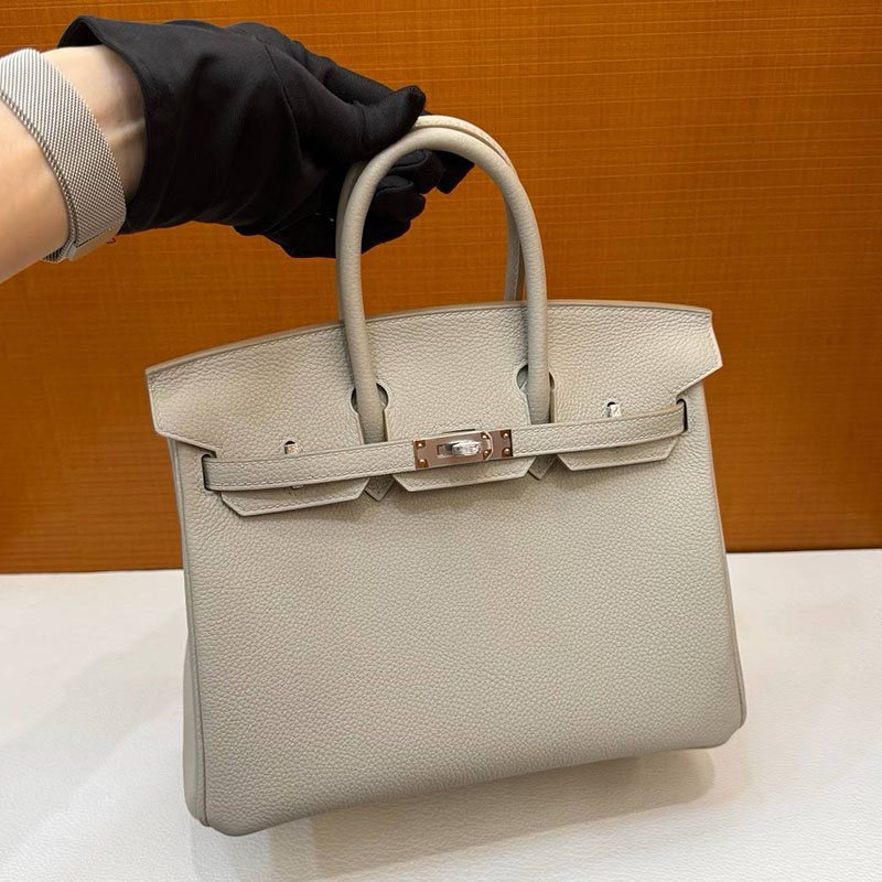 エルメス バーキン25の通販 HERMES バーキン25 パールグレー トゴ シルバー金具 H041702CK80 バーキン25 値段 - 画像 (4)