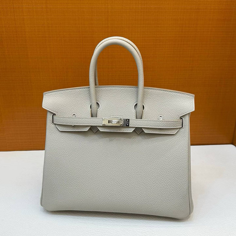 エルメス バーキン25の通販 HERMES バーキン25 パールグレー トゴ シルバー金具 H041702CK80 バーキン25 値段 - 画像 (2)
