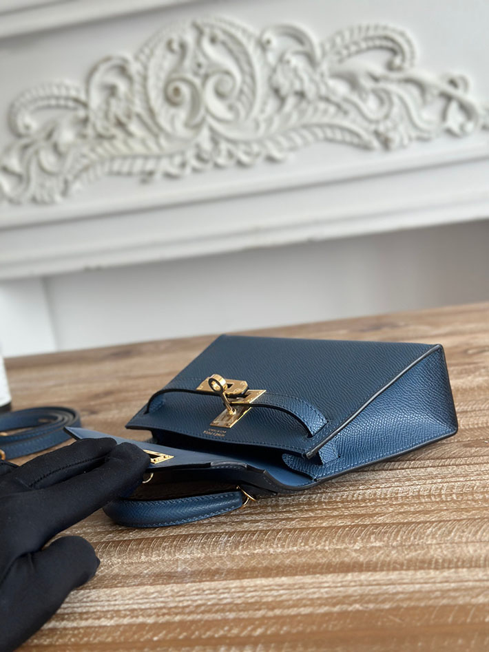 エルメス ショルダーバッグの定価 HERMES ケリーミニ2 ディープブルー ヴォーエプソン ゴールド金具 H073663CCS4 エルメスミニバッグレディース - 画像 (4)