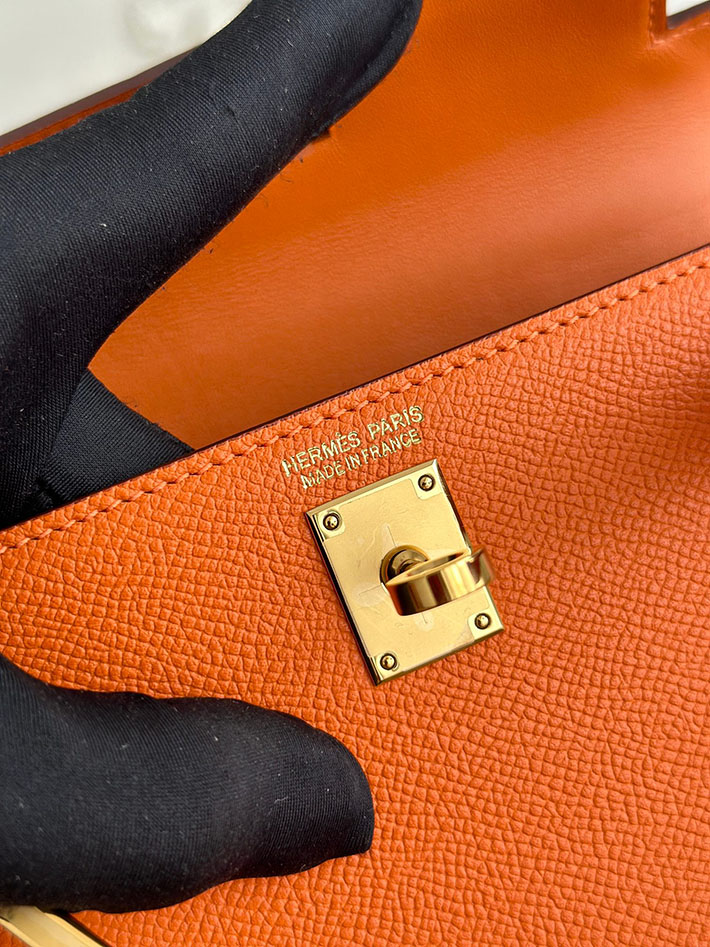 エルメス ショルダーバッグの定価 HERMES ケリーミニ2 オレンジ ヴォーエプソン ゴールド金具 H073663CC93 エルメス ショルダーバッグ アウトレット - 画像 (3)