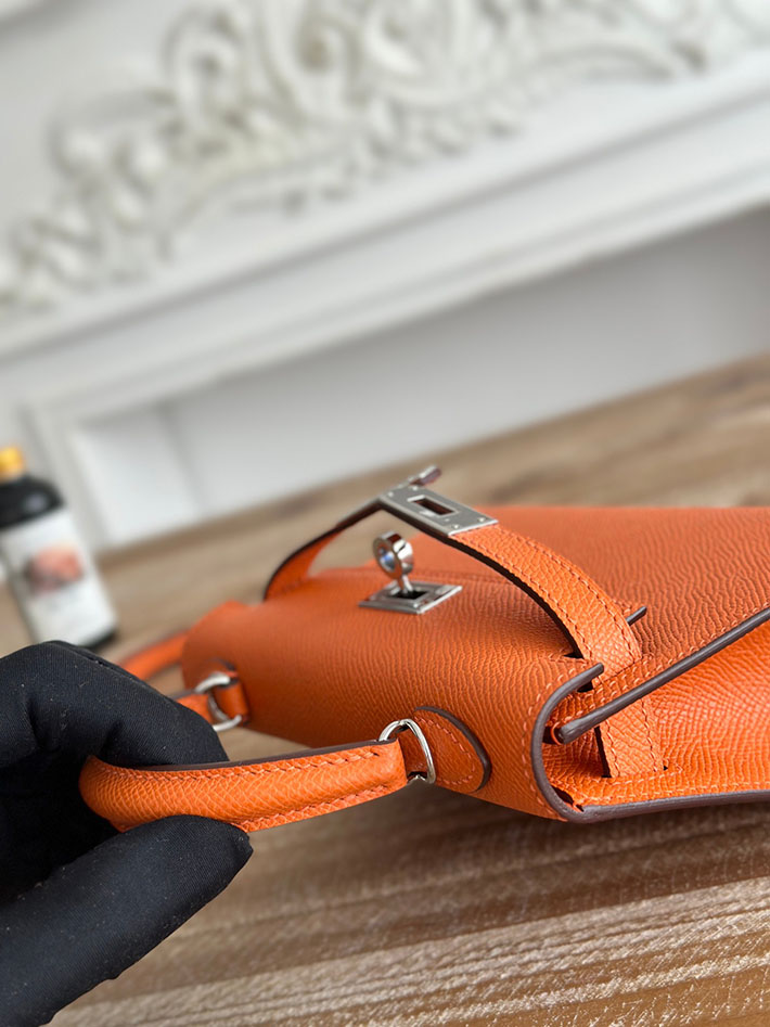 エルメス ショルダーバッグの定価 HERMES ケリーミニ2 オレンジ ヴォーエプソン シルバー金具 H073663CK93 エルメス ショルダーバッグ 安い - 画像 (4)