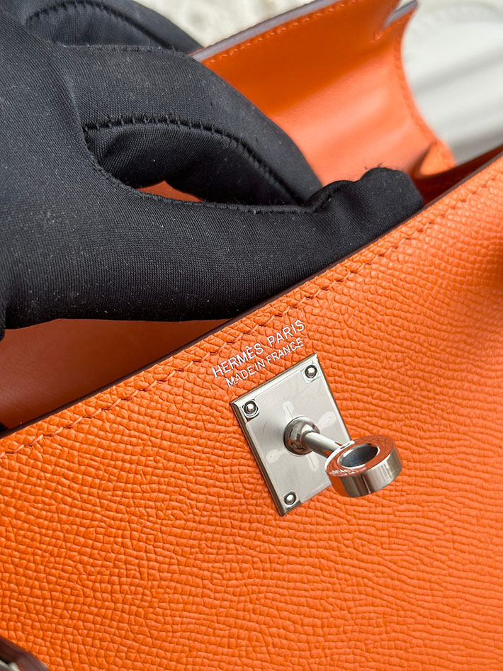エルメス ショルダーバッグの定価 HERMES ケリーミニ2 オレンジ ヴォーエプソン シルバー金具 H073663CK93 エルメス ショルダーバッグ 安い - 画像 (3)
