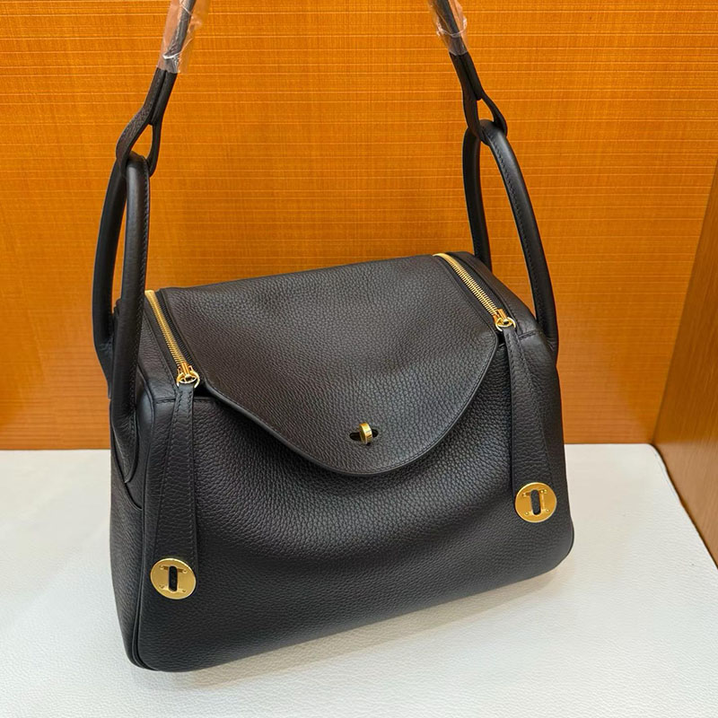 エルメス リンディ30の通販 HERMES リンディ30 黒 ブラック トリヨンクレマンス ゴールド金具 H056293CC89 リンディ30 定価 - 画像 (2)