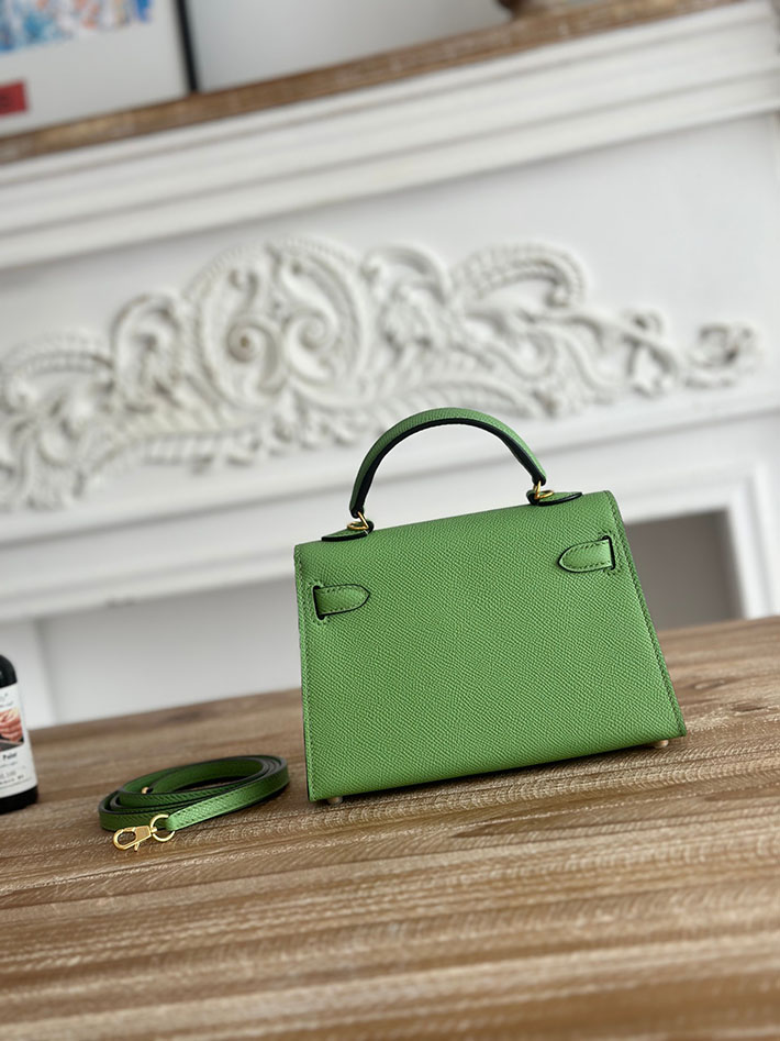 エルメス ショルダーバッグの定価 HERMES ケリーミニ2 ヴェールクリケット ヴォーエプソン ゴールド金具 H073663CC3I ケリー 芸能人 - 画像 (8)