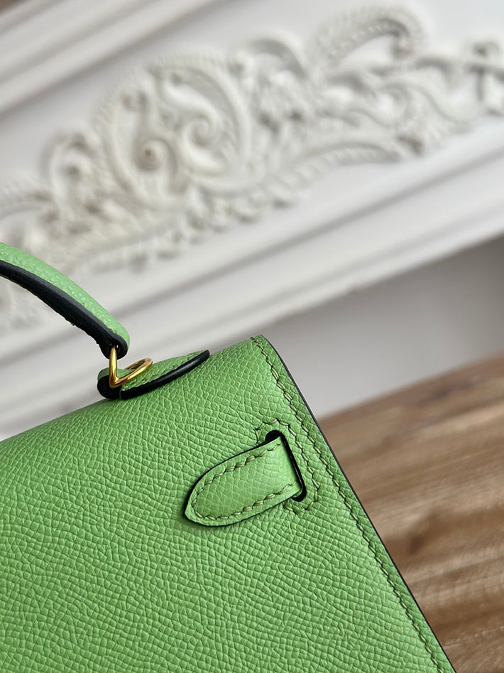 エルメス ショルダーバッグの定価 HERMES ケリーミニ2 ヴェールクリケット ヴォーエプソン ゴールド金具 H073663CC3I ケリー 芸能人 - 画像 (6)