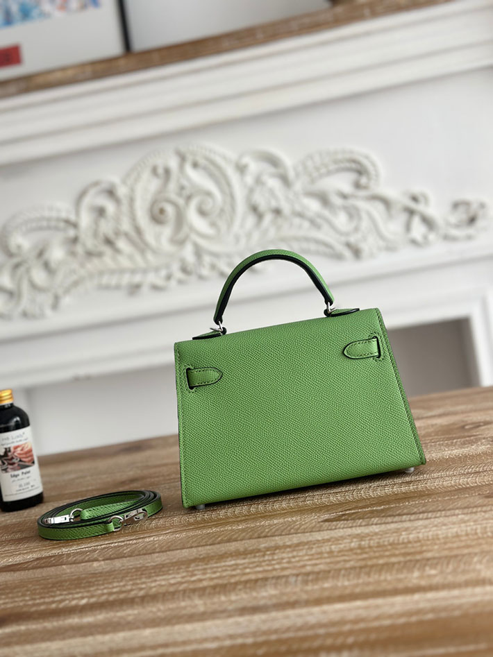 エルメス ショルダーバッグの定価 HERMES ケリーミニ2 ヴェールクリケット ヴォーエプソン シルバー金具 H073663CK3I ケリーバッグ 値段 - 画像 (8)
