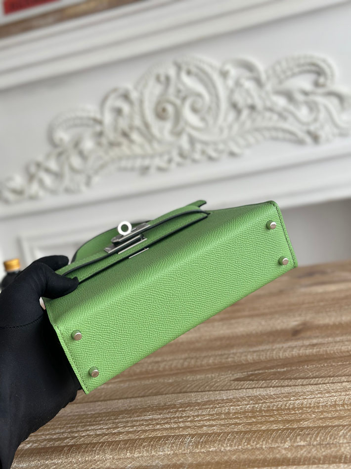 エルメス ショルダーバッグの定価 HERMES ケリーミニ2 ヴェールクリケット ヴォーエプソン シルバー金具 H073663CK3I ケリーバッグ 値段 - 画像 (7)