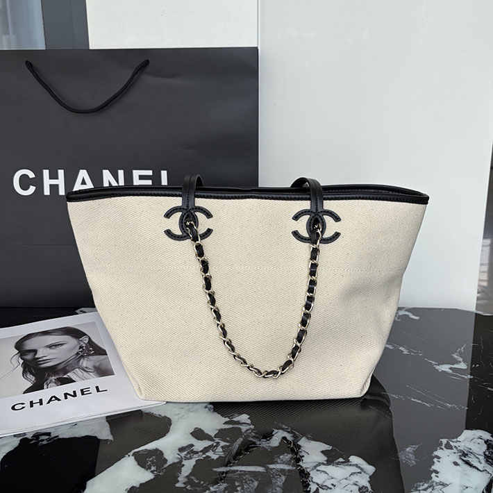 最高級シャネルスーパーコピー CHANEL 2026年 新作 スモール ショッピング バッグ エクリュ ブラック AS6285-B24238-U9414 シャネル トートバッグ 布 - 画像 (8)