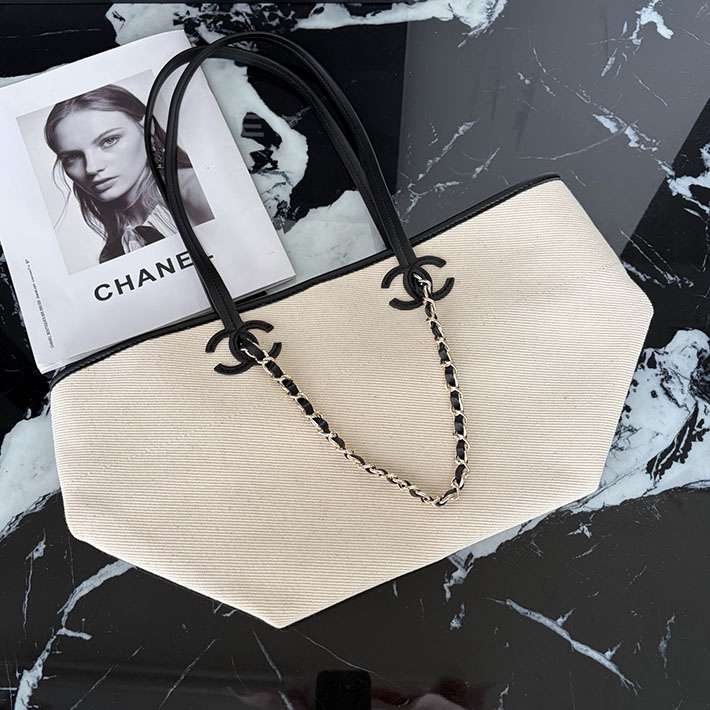最高級シャネルスーパーコピー CHANEL 2026年 新作 スモール ショッピング バッグ エクリュ ブラック AS6285-B24238-U9414 シャネル トートバッグ 布 - 画像 (6)