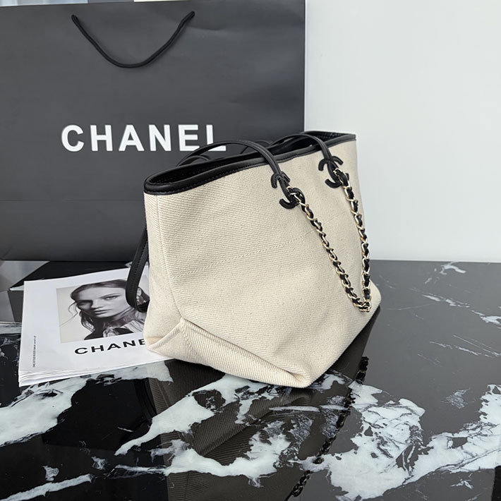 最高級シャネルスーパーコピー CHANEL 2026年 新作 スモール ショッピング バッグ エクリュ ブラック AS6285-B24238-U9414 シャネル トートバッグ 布 - 画像 (5)