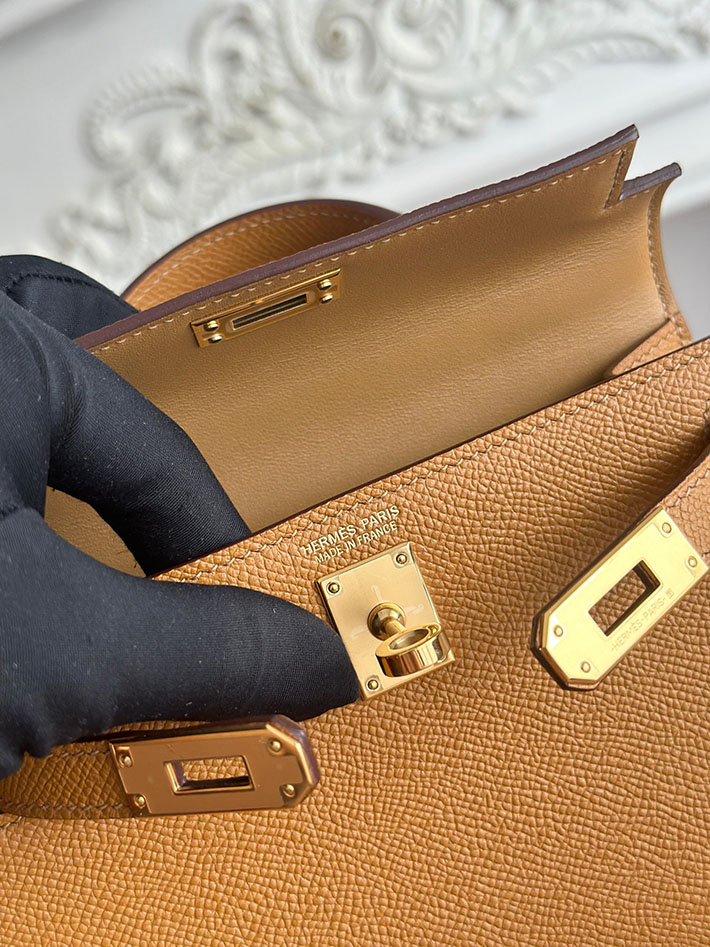 エルメス ショルダーバッグの定価 HERMES ケリーミニ2 ビスキュイ ヴォーエプソン ゴールド金具 H073663CC4B 韓国 ミニケリー - 画像 (4)