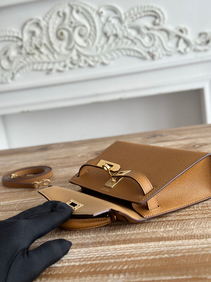 エルメス ショルダーバッグの定価 HERMES ケリーミニ2 ビスキュイ ヴォーエプソン ゴールド金具 H073663CC4B 韓国 ミニケリー - 画像 (3)
