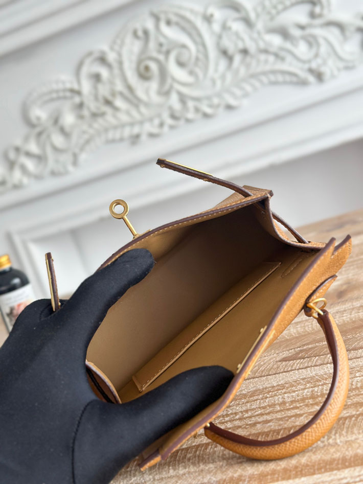 エルメス ショルダーバッグの定価 HERMES ケリーミニ2 ビスキュイ ヴォーエプソン ゴールド金具 H073663CC4B 韓国 ミニケリー - 画像 (2)