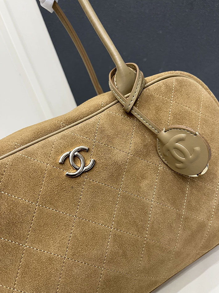 最高級シャネルスーパーコピー CHANEL 2026新作 ラージボウリングバッグ スエード ダークベージュ 2633286 シャネル バッグ 新作 2026 - 画像 (7)