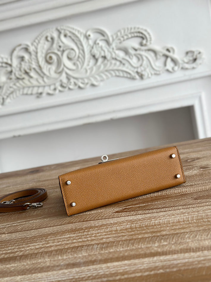 エルメス ショルダーバッグの定価 HERMES ケリーミニ2 ビスキュイ ヴォーエプソン シルバー金具 H073663CK4B エルメス ミニケリー 2 値段 - 画像 (5)