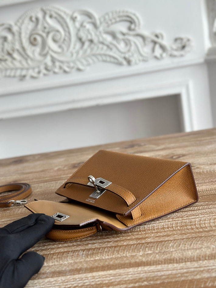 エルメス ショルダーバッグの定価 HERMES ケリーミニ2 ビスキュイ ヴォーエプソン シルバー金具 H073663CK4B エルメス ミニケリー 2 値段 - 画像 (2)
