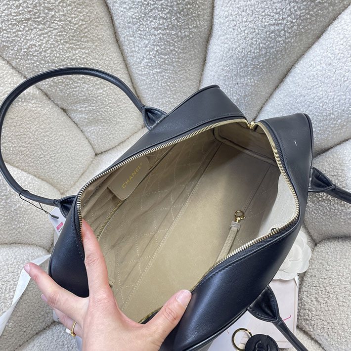 シャネル 新作バッグ 2026 CHANEL 2026年 新作 ラージ ボーリング バッグ ブラック AS6211-B23874-94305 シャネル ボーリング バッグ 新作 - 画像 (3)
