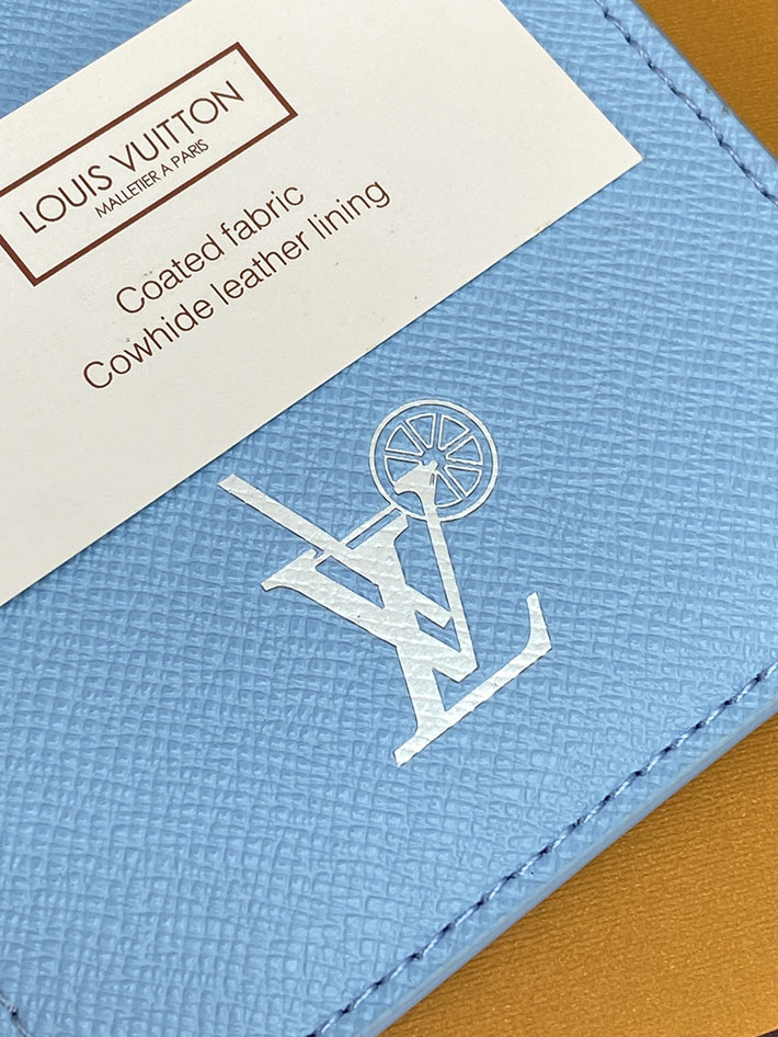 ルイヴィトン カードケース 販売店舗 lv パスポートカバー クーヴェルテュール・パスポール フローズンブルー 2633296 ヴィトン カードケース 財布代わり - 画像 (3)